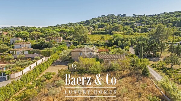 photo 2 Saint-Tropez - Property to renovate