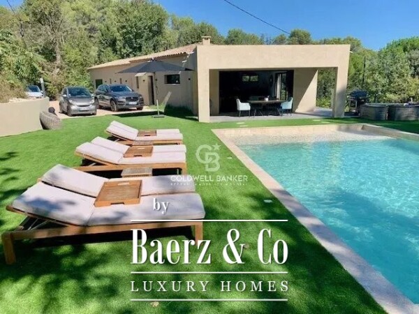 photo 4 Contemporary Brand new villa