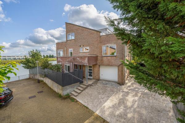 photo 4 Aquamarijn 2