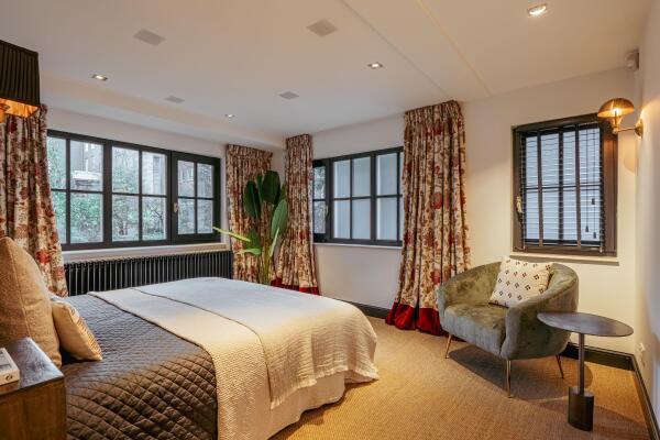 photo 29 Eerste Van der Helststraat 1 D