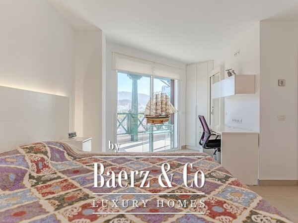 photo 17 Exclusive penthouse with fabulous ocean view in Playa de las Américas