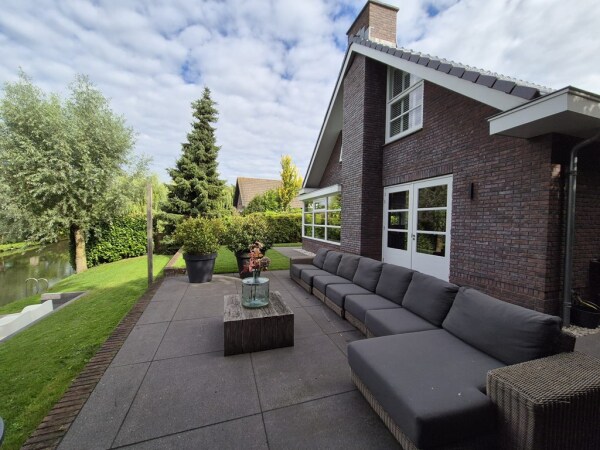 photo 69 Gelders Benedeneind 6