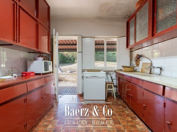 photo 43 8 bedroom villa with garden and swimming pool, in Galamares, Sintra