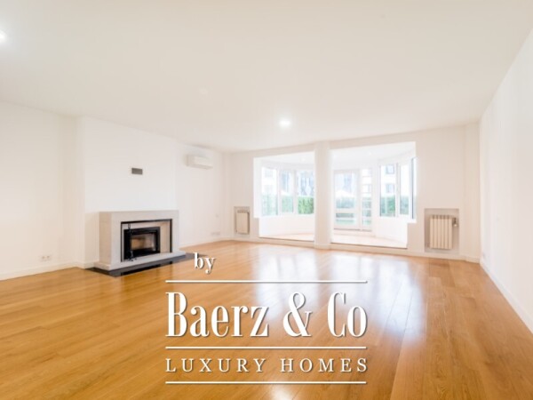 photo 2 Excellent 4 bedroom apartment with 2 terraces and parking in Amoreiras