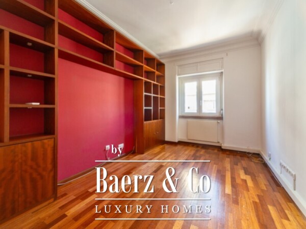 photo 4 3-Bedroom Apartment with Balcony, Air Conditioning and Access to Shared Rooftop Terrace, located in Entrecampos, Lisbon