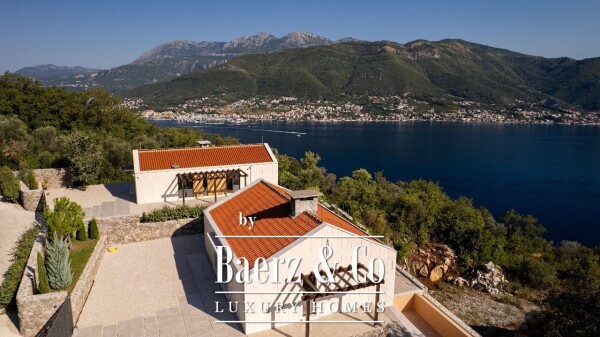 photo 5 Villa in Herceg Novi Municipality with a Panoramic Sea View