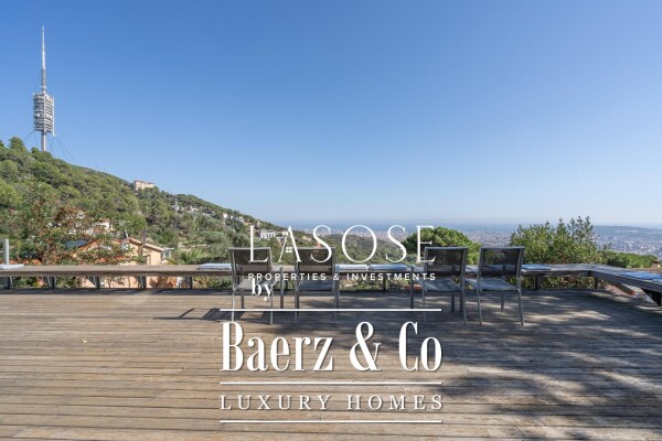 photo 46 Barcelona, Vallvidrera - El Tibidabo i les Planes