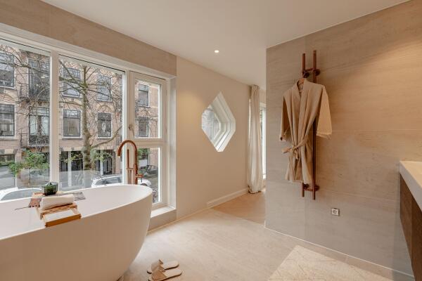 photo 29 Eerste Helmersstraat 34