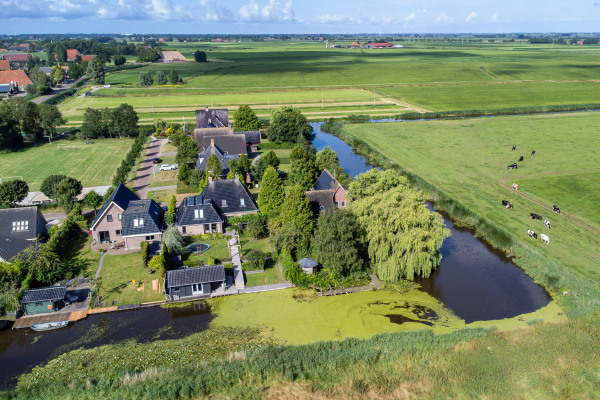 photo 44 Adam en Atze strjitte 8