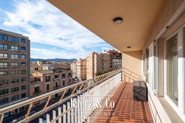 photo 6 Spacious and bright renovated apartment in Avenidas, Palma