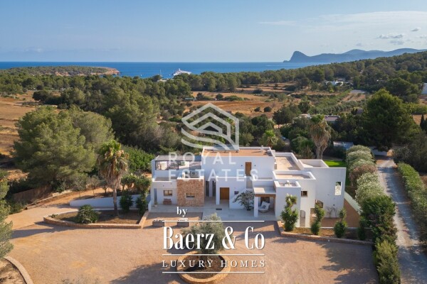 photo 2 Beautiful luxury home in Cala Bassa