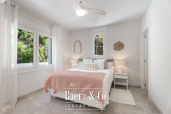 photo 5 Villa - Marbella East - Ref: 8690