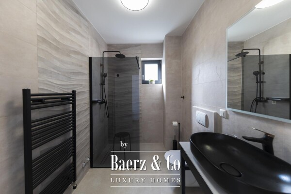 photo 33 Barić Draga, Exclusive Seafront Villa with Pier and Boat Slipway