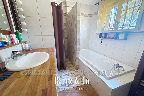 photo 9 La Garde-Freinet, France