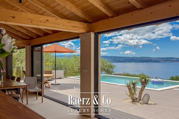 photo 31 Omiš, Krilo Jesenice, house with swimming pool and summer kitchen