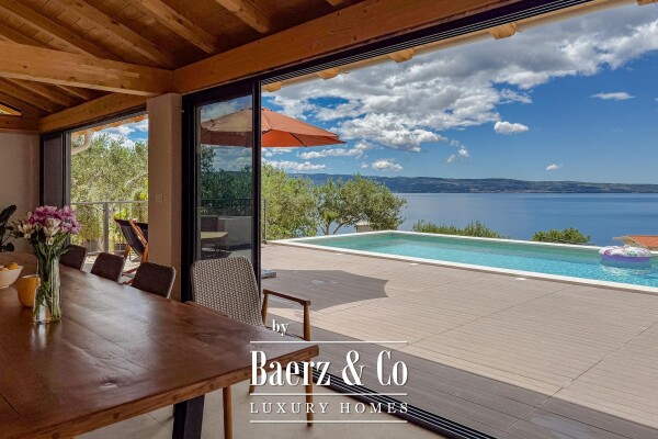 photo 32 Omiš, Krilo Jesenice, house with swimming pool and summer kitchen