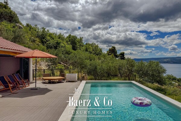 photo 33 Omiš, Krilo Jesenice, house with swimming pool and summer kitchen