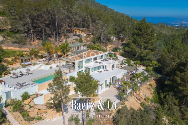 photo 1 Beautiful luxury home in San Jose