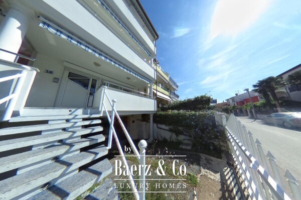 photo 3 Istria, Rovinj, apartment house 340 m² in a sought-after location