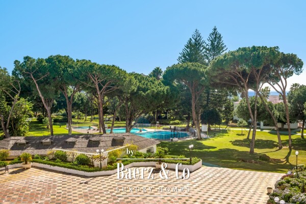 photo 2 Apartment - Puerto Banus - Marbella - Ref: 8736