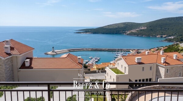 photo 17 Luxurious Studio Apartment on the Coast of Montenegro