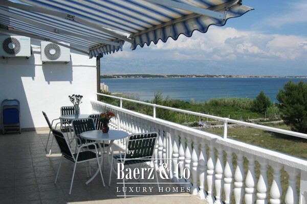photo 4 Vir, House with 5 Apartments and Sea View