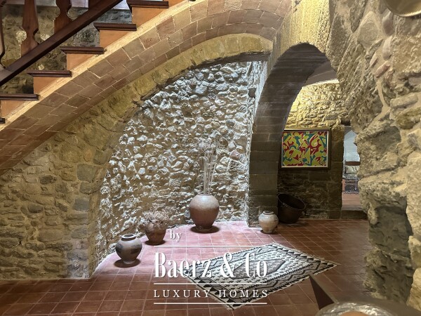 photo 12 Stone House in Monells