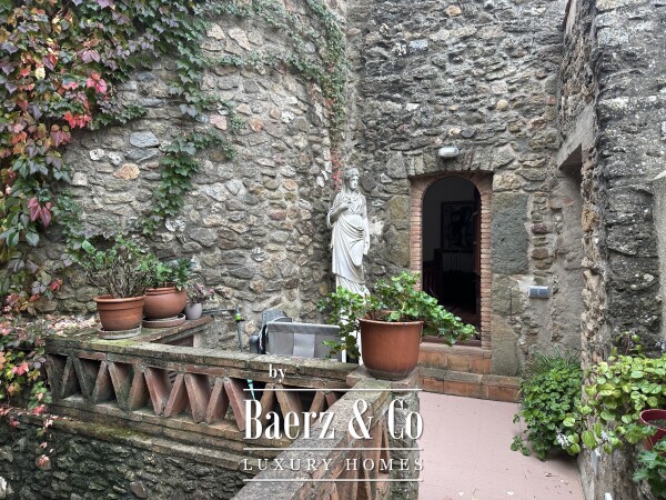 photo 26 Stone House in Monells
