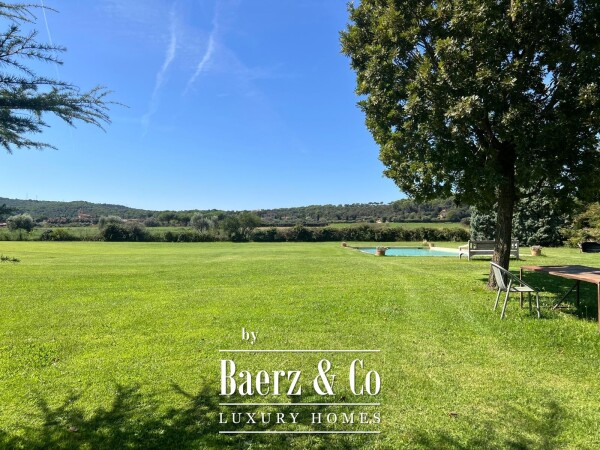 photo 12 Exclusive House with Garden and Swimming Pool in Torrent
