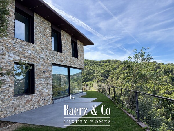 photo 32 Sea-view property near Sa Riera, Begur